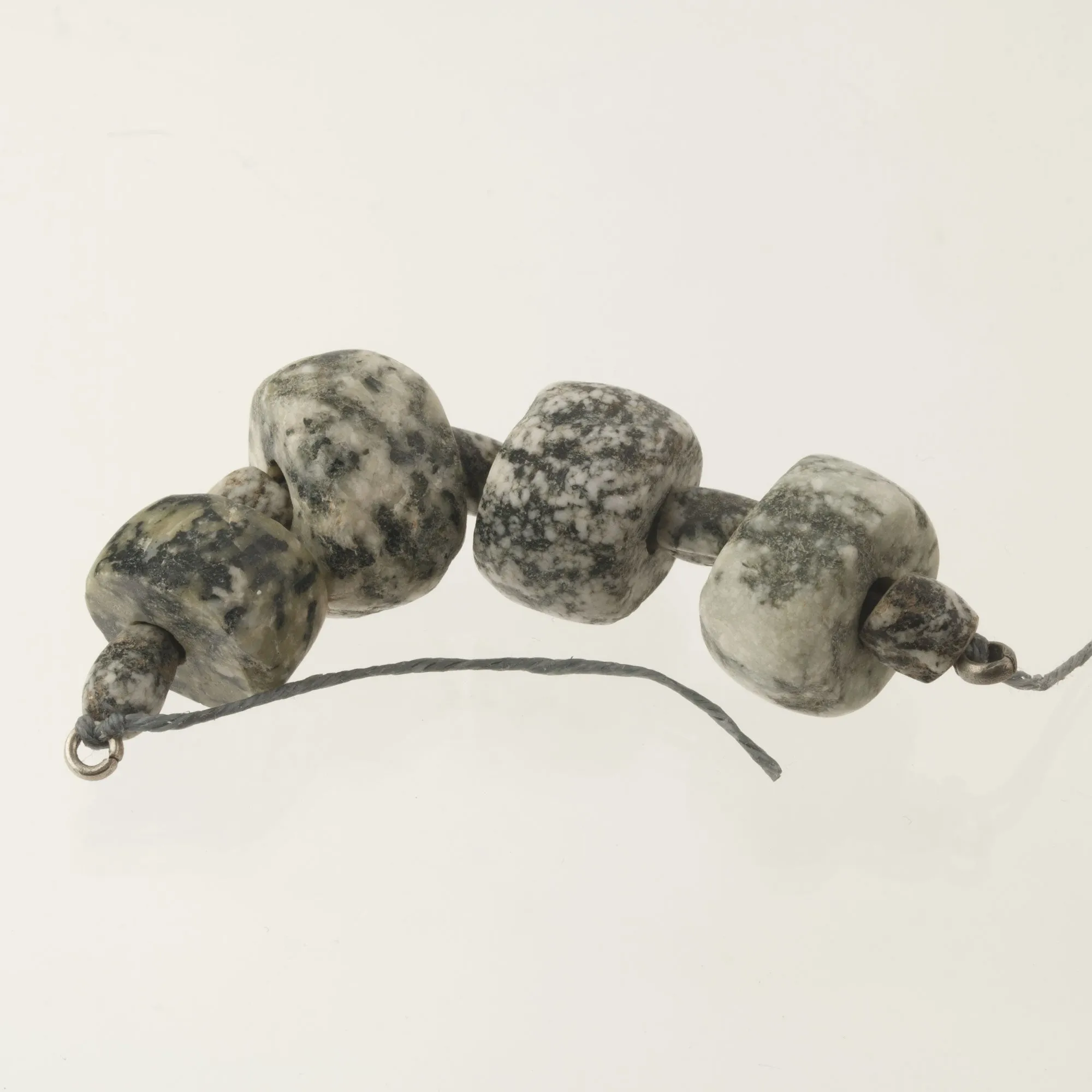 Ancient granite tomb beads, Gneiss. 1 Str of 9. b4-gra106