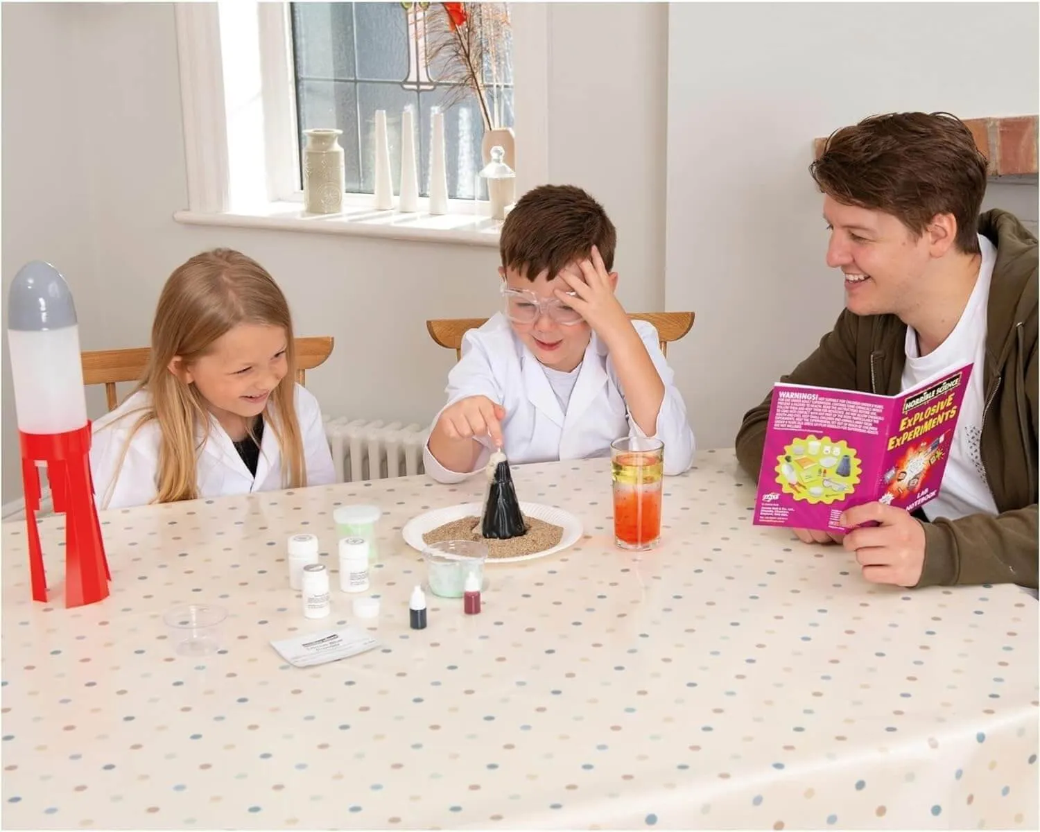 Galt Horrible Science Explosive Experiments Kit for Ages 8 and Up