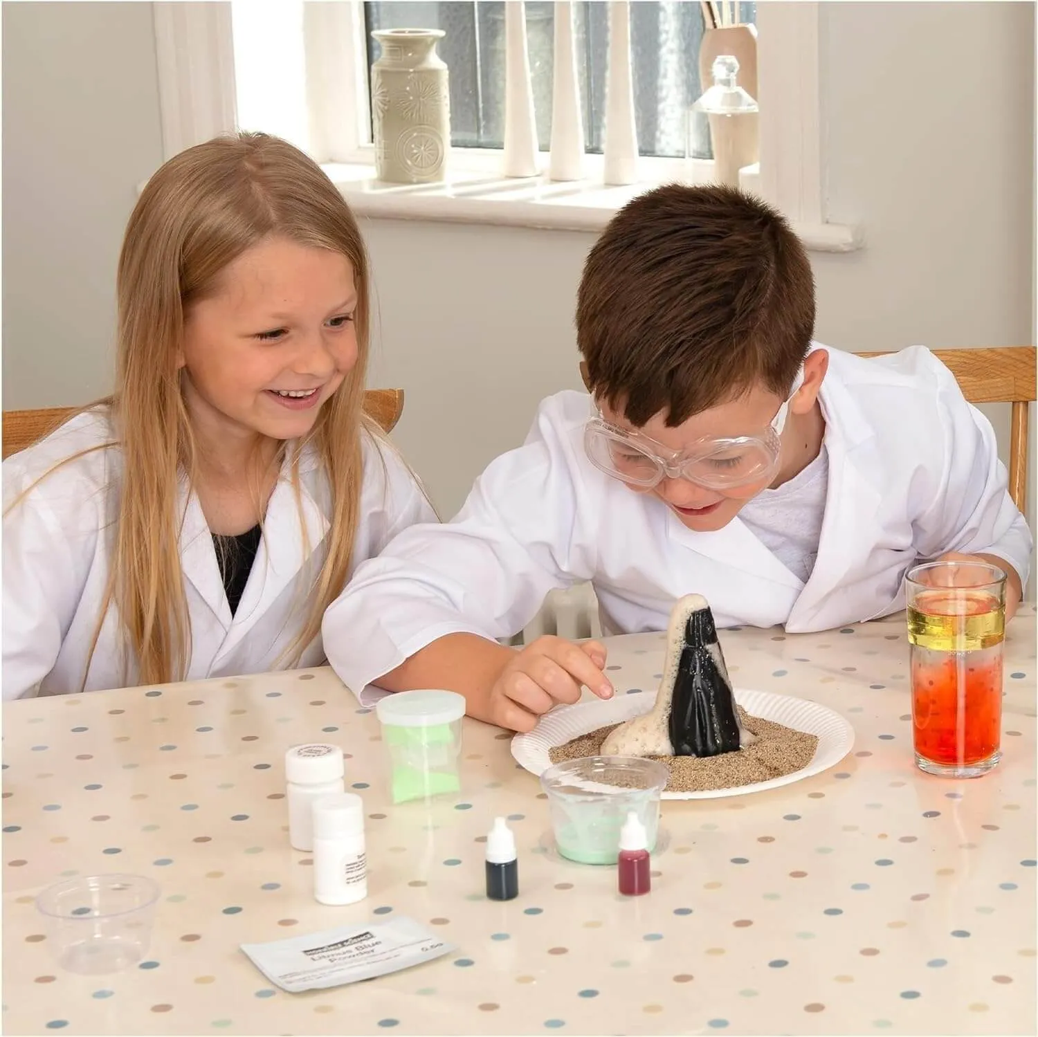 Galt Horrible Science Explosive Experiments Kit for Ages 8 and Up