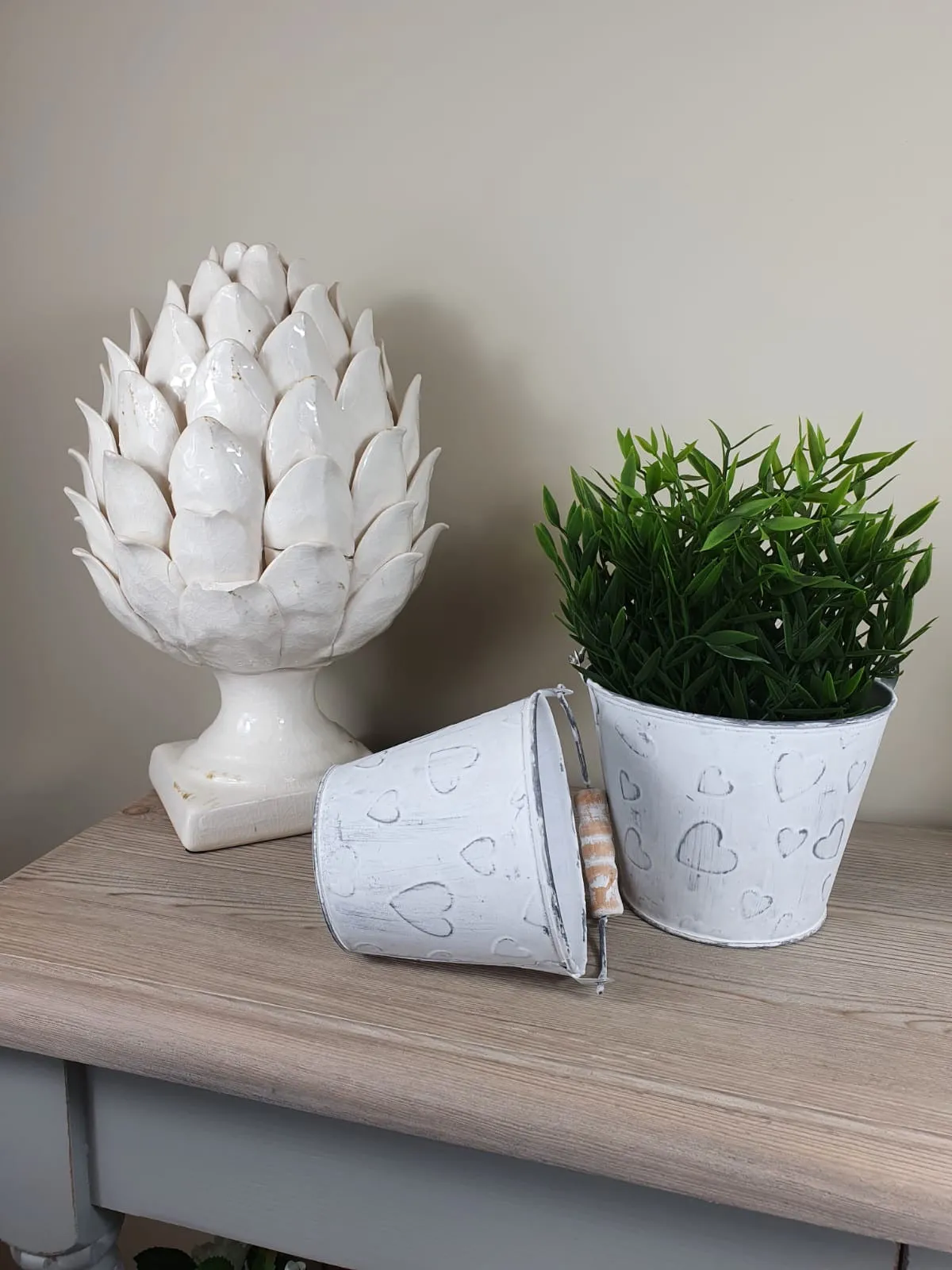 White heart bucket - 2 sizes
