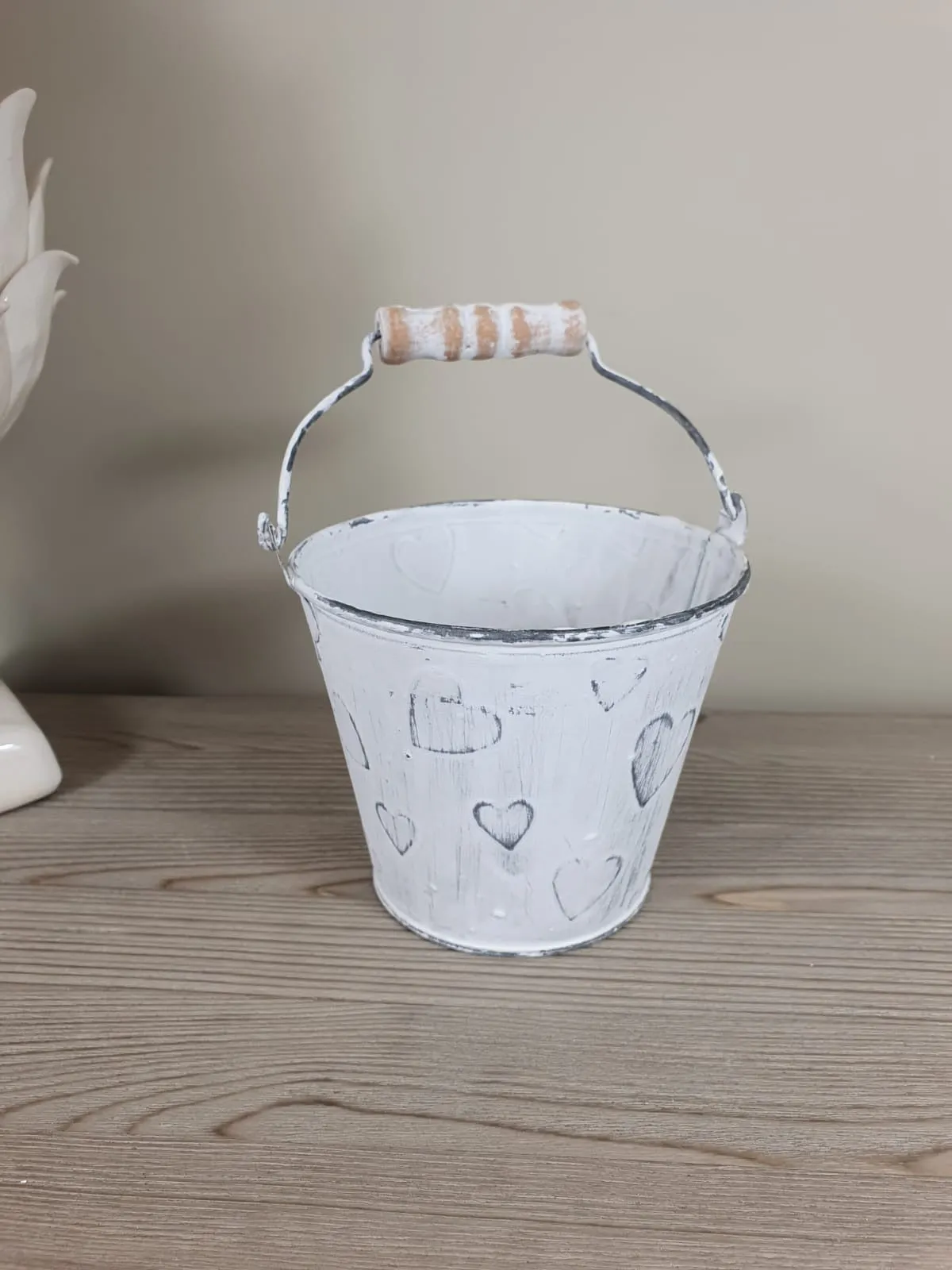 White heart bucket - 2 sizes